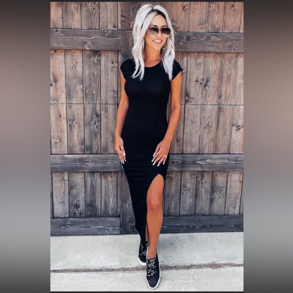 NEW• Creme De La Creme Keep It Classy Black Maxi Dress With Slit• XL